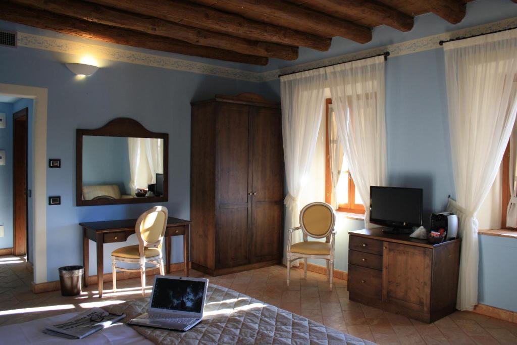 Hotel Cascina Canova Uggiate-Trevano Exteriör bild